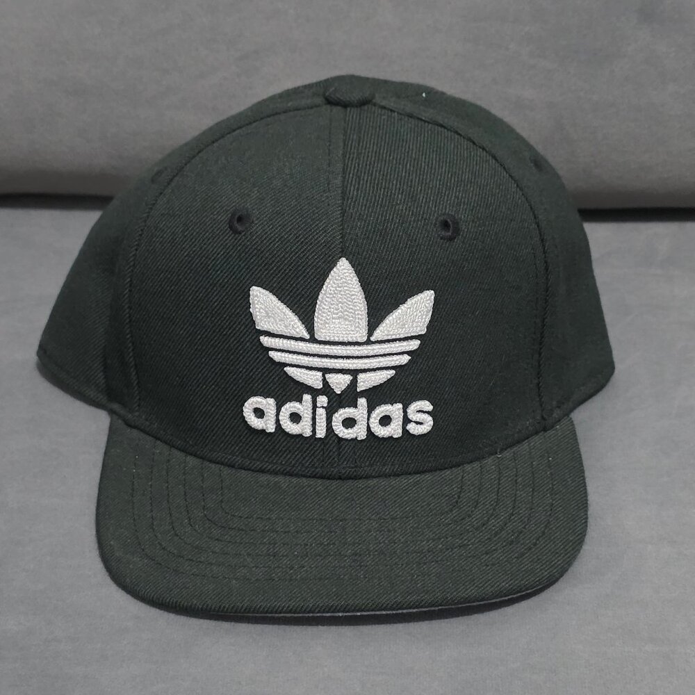 Adidas Kids Hat – Child Size 4–7 – Excellent Used Condition - Picture 2 of 4